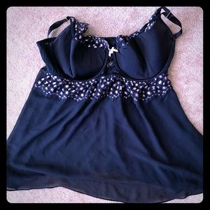 Black and pink 42DD lingerie